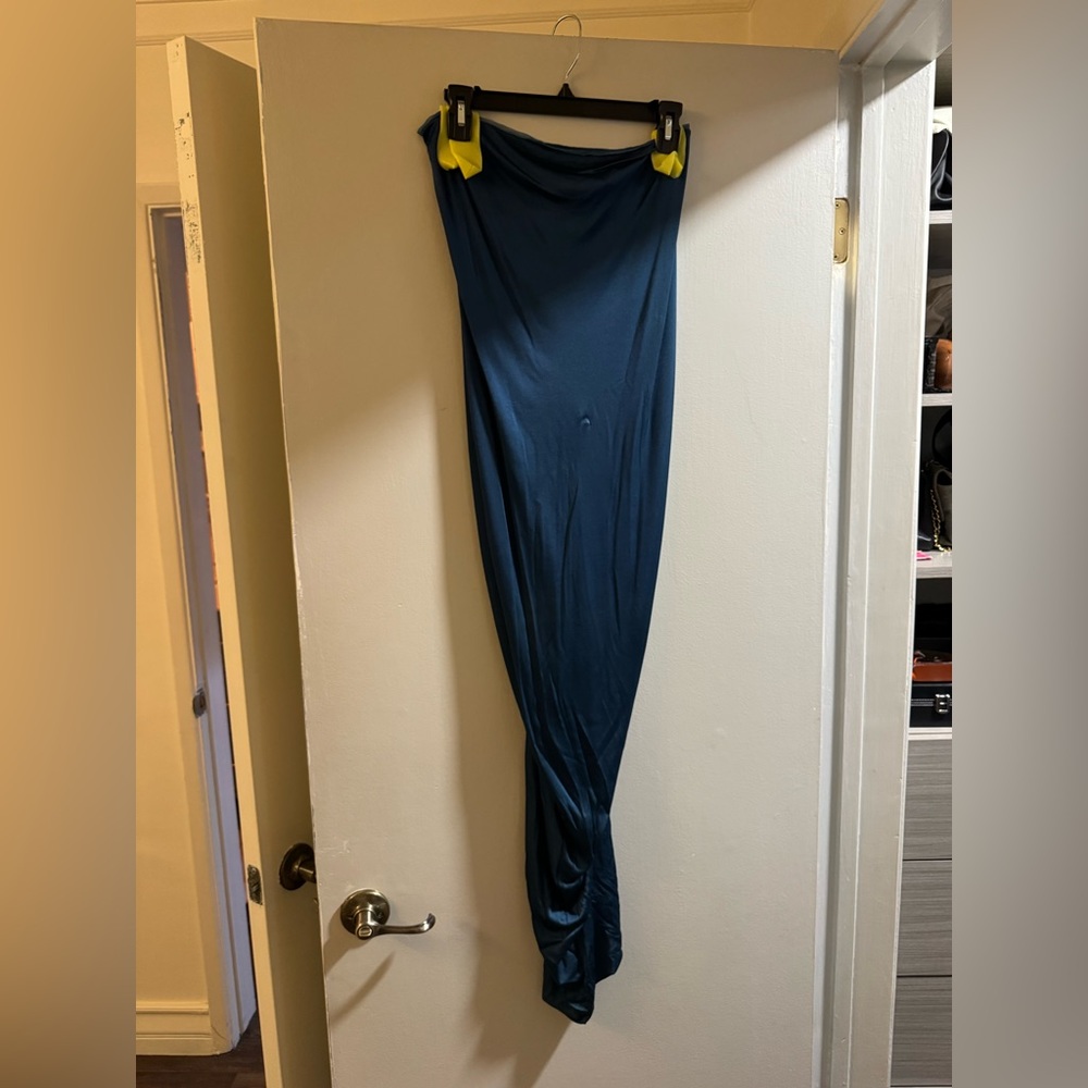 Vintage Blue YSL Strapless Gown - Picture 4 of 7